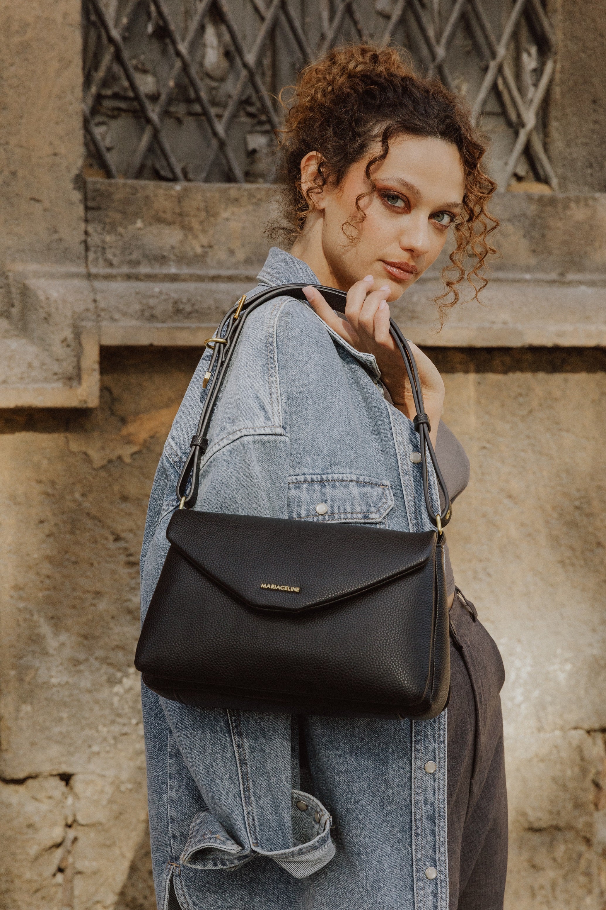 LIZZIE SHOULDER BAG